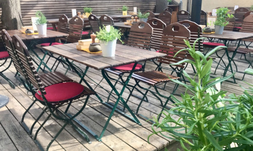 straubinger biergarten x